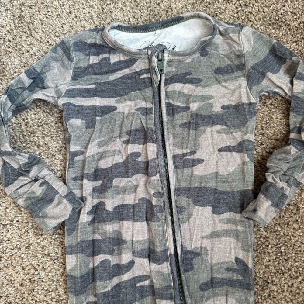 Ollee and Belle camo zippy